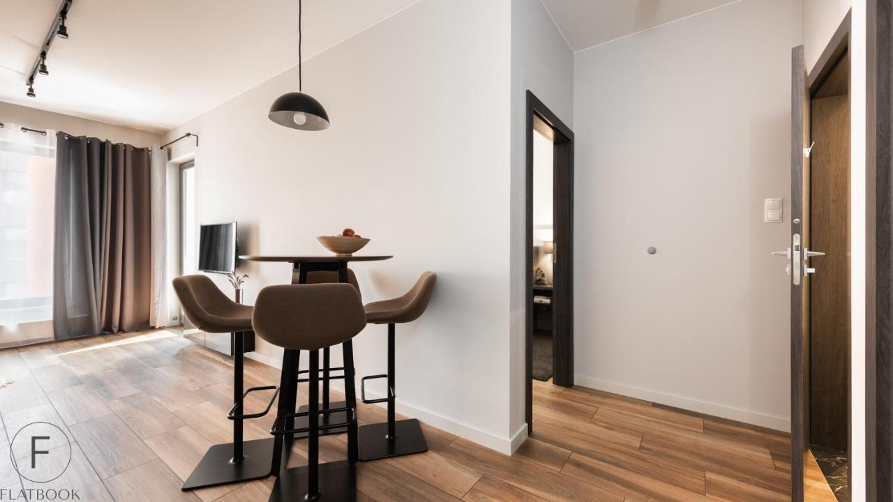 Flatbook - City Center Apartments Brabank With Parking Gdańsk Buitenkant foto