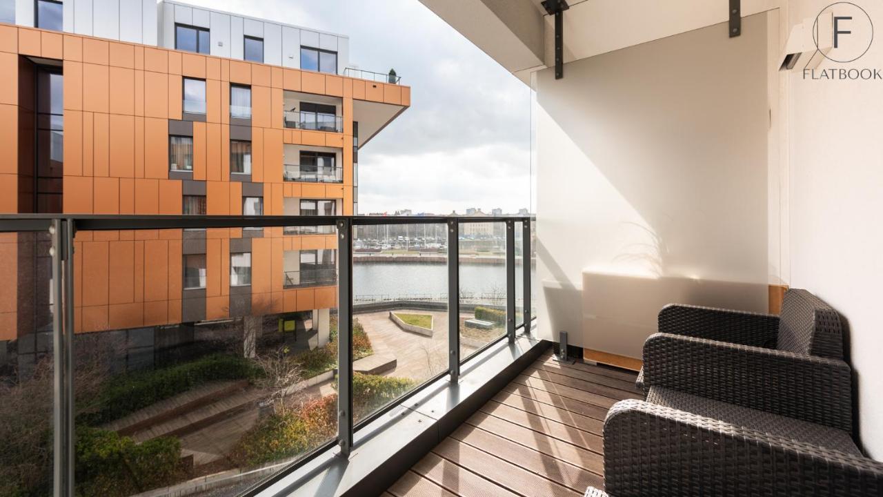 Flatbook - City Center Apartments Brabank With Parking Gdańsk Buitenkant foto